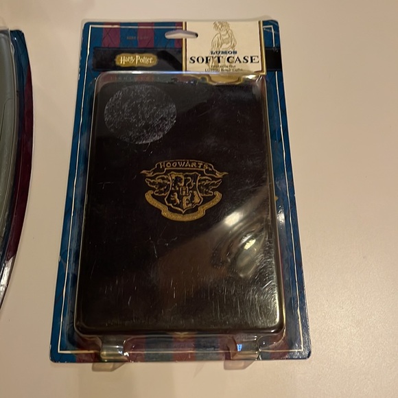 New Harry Potter Lumos soft case and book light - Picture 3 of 9